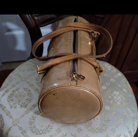 LV Vernice monogram shoulder bag 100% authentic - Picture 3 of 10